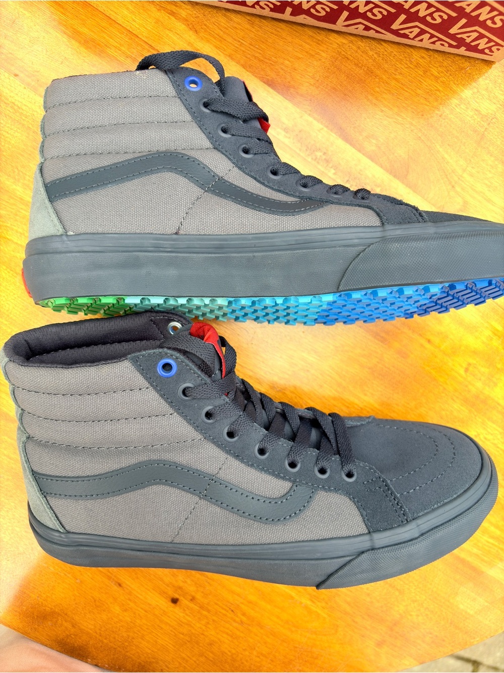 Vans x Hedley & Bennett Men’s Sk8-Hi Sneakers Dark Gray Rainbow Outsole NIB New - Picture 5 of 6